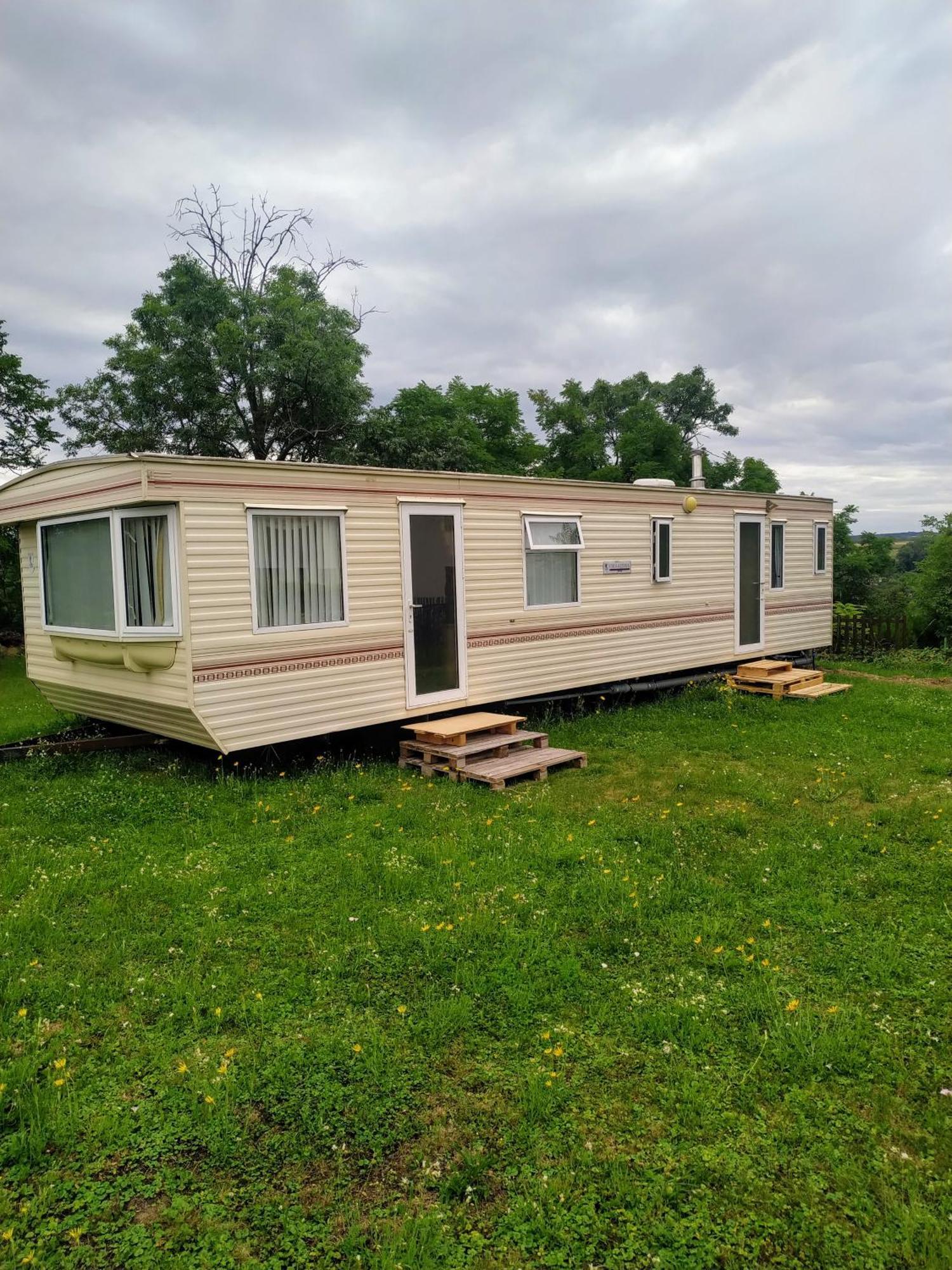 Mobilehouse Udraz Apartman Kutná Hora Kültér fotó